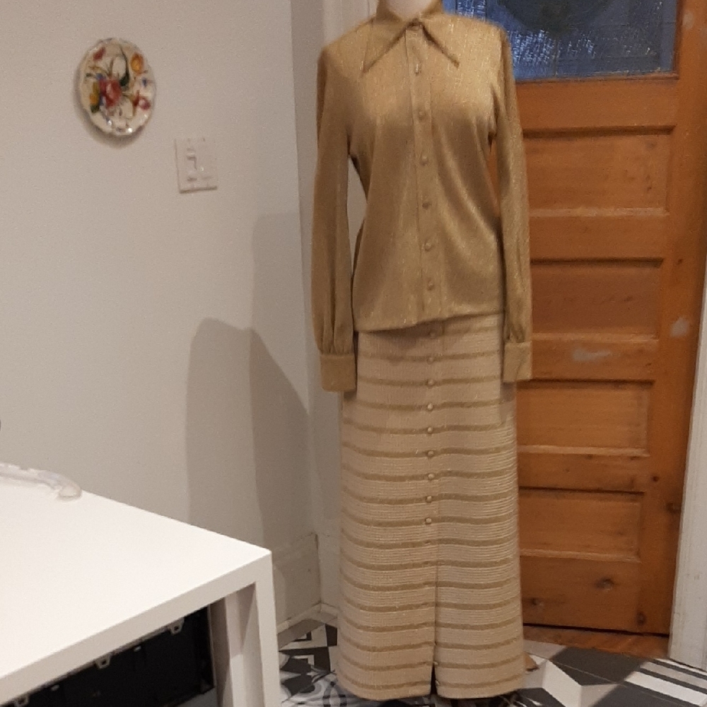 Vintage 70s Gold Lurex Knit Two Piece Ensemble Shirt Skirt Stripe 36" Waist
